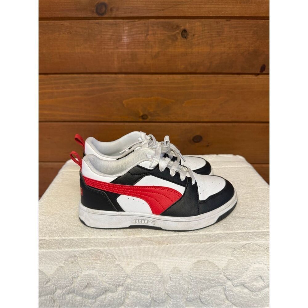 Puma Kids Rebound V6 Low sneakers, Sz 2.5 C - Picture 2 of 8